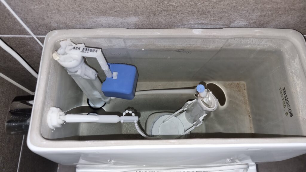 변기 필밸브와 후레쉬밸브